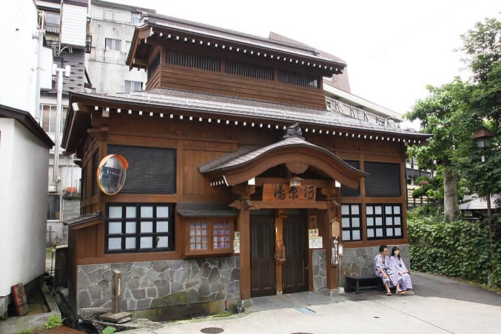 Nozawa onsen hot springs - kawahara-no-yu-onsen