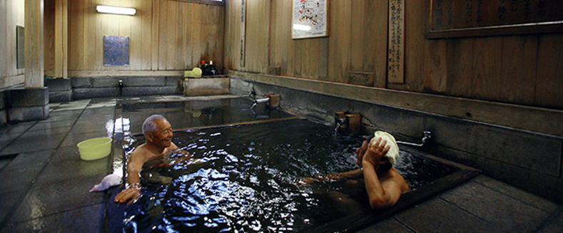nozawa onsen public baths