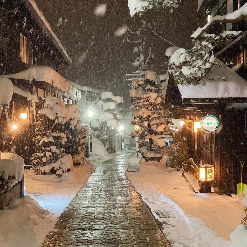 nozawa onsen snow street