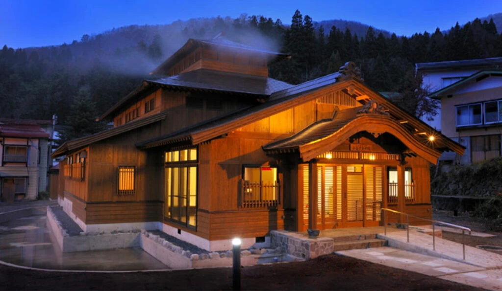 Furusato no yu onsen in Nozawa Onsen hot springs